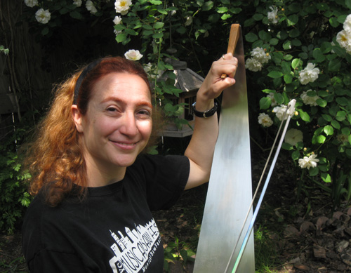 2010-07-31-SawLady8.jpg