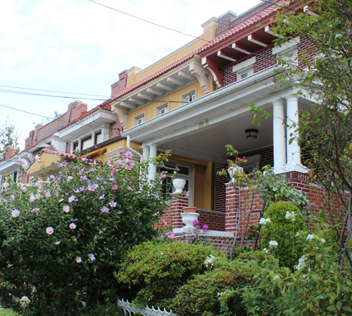 2013-03-08-FrontPorch17.jpg